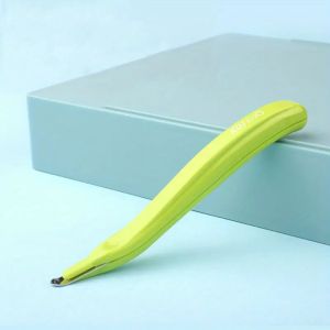 1 pc Professional Magnetic Staple Remover Puller Staple Puller Tool Staple Remover