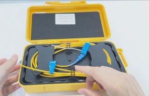 OTDR เครื่องมือทดสอบสายเคเบิลลอนช์เส้นใยกล่องทดสอบสายไฟออปติค OTDR เครื่องกำจัดโซนอันตรายโซนตาบอดโหมดเดียว Apc/ UPC-UPC/APC 1310/1550nm