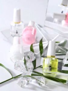 Nail cuticle Oil 15 ML Nutrition Oil Care Moisturizing Cuticle Softener Professional Nail Art Treatment Tools