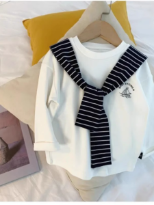 เสื้อยืดแขนยาวผู้ชาย เสื้อผ้าเด็กชาย แฟชั่น เสื้อผ้าเด็กชาย ฤดูใบไม้ผลิและฤดูใบไม้ร่วง 2025 ใหม่ 2 ชิ้น ผูกโบว์ เสื้อผ้าเด็กชาย