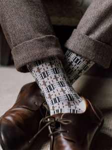 Retro ถุงเท้าถึงกลางน่อง ผ้าฝ้าย ถุงเท้าสําหรับผู้ชายและผู้หญิงคุณภาพสูงบริสุทธิ์ ผ้าฝ้าย สไตล์อังกฤษ ฤดูใบไม้ผลิ ฤดูร้อน ทันสมัย ถุงเท้าสุภาพบุรุษ