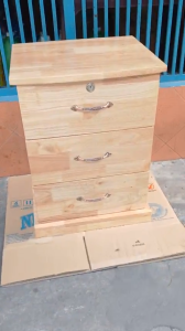 Tủ đầu giường đã ráp như hình mẫu  chiều rộng 38cm chiều dài 45cm cao 61cm màu  tự nhiên gỗ cao su - Tốt hơn tủ gỗ thông và MDF nhân tạo
