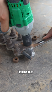 ISKU Cordless Impact Wrench Brushless 21V 350N.M Torsi Battery 350N.M Mobil Kunci Impact Wrench 21V