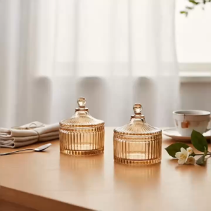 Combo 2 Hũ Thủy Tinh Đựng Bánh Kẹo TMT10 Dáng Vương Miện Họa Tiết Sọc Vàng Sang Trọng Decor Bàn Trà