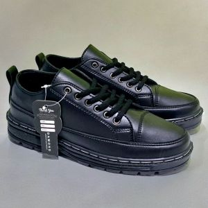 Sepatu Docmart Pria Full Hitam pantofel lagi hits viral cocok untuk kerja sekolah kuliah