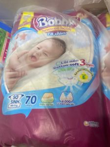 [TẶNG THÊM 4 MIẾNG] Tã dán sơ sinh BOBBY size XS70