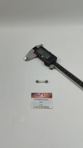 Sekering Tabung Bulat 15A (PSP) Sekring Sikring Botol Tabung Kaca Bulat Fuse Glass 15 Amp Universal