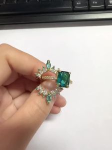 Huitan Geometric Design Women 2Pcs/Set Ring Noble Wedding Engagement Aesthetic Accessories Inlaid Green Shiny CZ Lady Jewelry