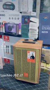 Loa káo JBJ J7 vỏ gỗ tặng kèm 2 micro karaoke không dây