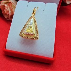 จีสมเด็จนางพญา องค์สามกษัตริย์ ขนาด 2x2.6 ครั้ง พระเลี่ยมทอง เสริมบานมี เมตตา โชคลาภ ชูบทอง จีทอง งานสวยพร้อมบูชา