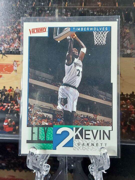 NBA Card Kevin Garnett 2000-01 Upper Deck Victory Fly Hall Of Fame ...