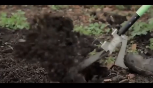 ที่ถอนหญ้าแบบเหยียบ ใช้งานง่ายโดยการเหยียบ ช่วยถอนหญ้าได้อย่างมีประสิทธิภาพ ไม่ต้องก้มหลัง ทำให้การทำงานในสวนสะดวกสบายขึ้น - รับประกันคุณภาพ ส่งฟรี