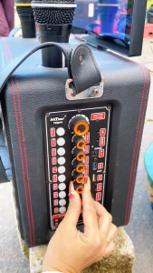 Loa Karaoke Di Động cÓ Màn Hình Cảm Ứng 14 Inch T33 PRO – Âm Thanh Cực Hay Kết Nối WiFi Tặng Micro Không Dây Cao Cấp Dễ Dàng Di Chuyển Du Lịch Mọi Nơi