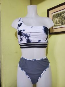 SALE!!! STYLISH BRAND NEW SWIM WEAR EXTRA LARGE WITH PADDINGS DOUBLE LININGS STRETCHABLE NYLON SPANDEX FABRIC