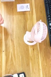 Quạt Mini Kẹp Bàn Quạt Tích Điện Xoay 720 Độ Cực Mát Dùng Cho Dân Văn Phòng Học Sinh Sinh Viên- Tặng Pin 1200mAh & Dây Sạc USB