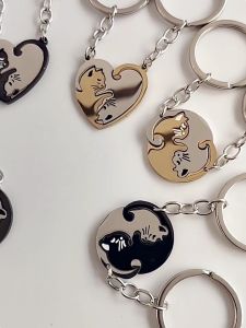 Gantungan Kunci Stainless Steel Kucing Hitam Putih Lucu & Kreatif
