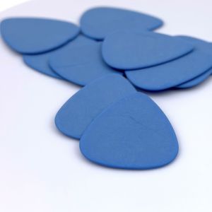 ปิ๊กกีตาร์ Delrin สีน้ำเงินด้าน | 5 ชิ้น | 1.0 มม. (หนา) | โซโล่แม่น | จับถนัด | ไม่ลื่นมือ