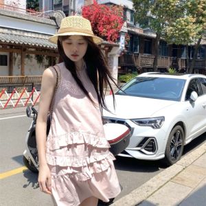 ชุดเดรสสั้นแขนกุดสีชมพูสำหรับผู้หญิงในช่วงฤดูร้อน ดีไซน์สไตล์เกาหลี กระโปรงทรงเอ ชุดทำงาน ชุดเดรสสั้น ชุดทำงาน