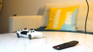 Proyektor LCD Android 11.0 AuroraLiFE: Solusi Presentasi Bisnis & Ponsel