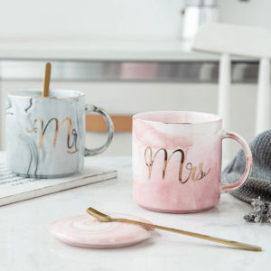 Mr&Mrs Ceramic Mug With Lid and Stainless Steel Spoon Coffe Cup Gift for Couple Lovers 400/450ml