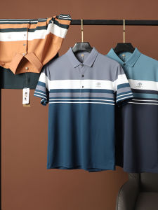 เสื้อยืดคอโปโลแขนสั้นผู้ชาย ทรงหลวม ทรงปกติ ฤดูร้อน 2025 แฟชั่นฤดูร้อน ลำลอง ปกโปโล ลายทาง ผ้าคอตตอนผสมโพลีเอสเตอร์