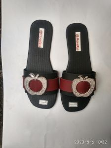 sandal kokop wanita Apple marun 01 perempuan cantik