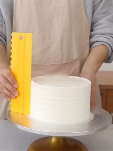 Cake Decorating Comb Cake Scraper Smoother Cream Decorating Pastry Icing Comb Dough Cutter 4pcs