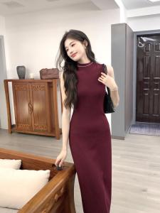Red Knitted Slim Fit Long Dress Half High Collar Vest Style Autumn Fashionable Elegant Lady Wind Clothing Retro Style Wrap Skirt