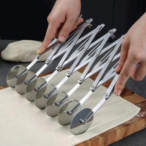【COD/Original】3 Wheel Cutter Dough Divider Knife Flexible Roller Blade Pizza Pastry Peeler Stainless Steel Baking Pan Tool