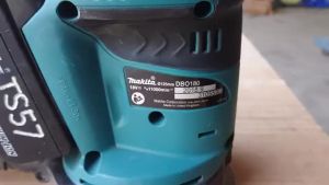 MAKITA 18V Cordless Random Orbit Sander 125 mm (5") DBO180Z / DBO180