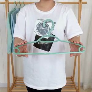 Colorful Plastic Hangers For Clothes Pegs Wire Antiskid Drying Clothes Rack Adult And Children Hanger Outdoor Drying Rack