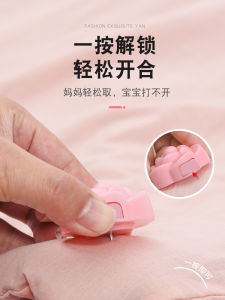 Home Use Cotton Quilt Cover Holder Anti-Light Corner Press Multi-Functional Seamless Button Quilt Fastener Bedroom Organizer