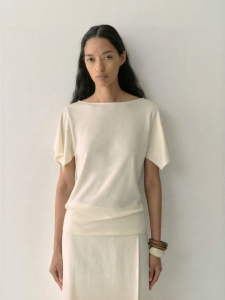 INSIS FEMME | Hemp Cotton Casual Loose One-Shoulder Square Sleeves T-Shirt