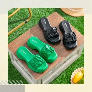 รองเท้าแตะ LHMoonlight พร้อมส่งจากไทย ดีไซน์สุดฮิต 1.5 นิ้ว สีให้เลือก 4 สี พร้อมส่งเลย