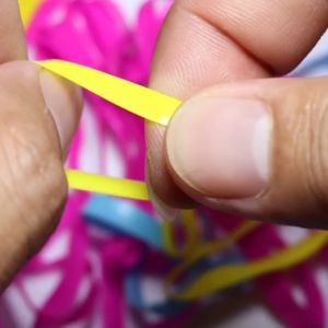 หนังยางรัดผม 2 สีดำเส้นใหญ่-เส้นกลางเกรดพรีเมี่ยม ขนาดพกพา มีขนาดให้เลือก มาพร้อมถุงซิปล็อกอย่างดี