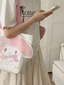 🍓 น่ารักหวานๆ 3000% กระเป๋า ลายรวมการ์ตูน ผ้าแคนวาส มีตัว 3D สกรีนลาย มีซิปปิด สายหิ้วเป็นผ้าหนา ขนาด 36.5×29×7 cm