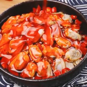 Midea อาหารทะเล รสเผ็ดกระป๋อง 100g/กระป๋อง หอยเชลเลดอง ปลาหมึก หอยนางรม หางกุ้งก้ามกรามกระเทียม หอยเชลเลดอง ปลาหมึกกระป๋อง อาหารว่างอาหารทะเลกระป๋อง