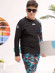 ชุดว่ายน้ําเด็กผู้ชาย