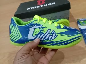 KIDZTUBS Sepatu Futsal Anak Laki Laki Perempuan Usia 6-10 Tahun PAUD TK SD SMP Nomer 28 29 30 31 32 33 34 35 36 37 1453102924