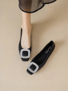 REEMOOR | Comfortable Casual Sheepskin Silver Soft Sole Flat Slip-On Loafers