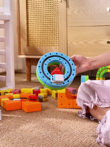 💥Hot Toys 3Dชุดรางรถไฟขนาดใหญ่ ไฟพลังไฟฟ้า ดีไซน์ติดตั้งง่าย ความทนทานนาน ของขวัญสำหรับเด็ก