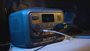 Bluetti Premium Elite 30 V2 UPS Portable Power Station 600W Power Bank Besar Powerbank 320Wh