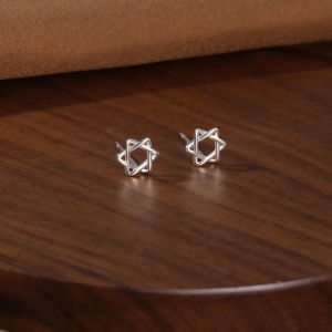 S999 Pure Silver Earrings Womens New 2025 Elegant Simple Small Sleepwear-friendly Ear Jewelry Pierced Ear Decorations