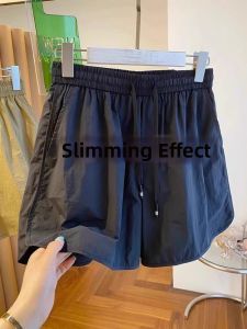 Quick-Drying Black Short Pants
