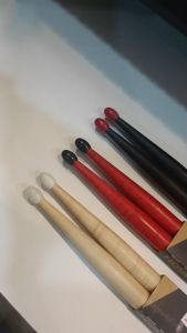 NOVA by Vic Firth ไม้กลอง ไม้กลองหัวไนล่อน Made In USA. ขนาด 5A / 7A / 5B ไม้ตีกลอง งานคุณภาพ น้ำหนักดี จับถนัดมือ