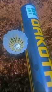 Kok shuttlecock Dakota - Kok bulu tangkis 1 slop - kok Dakota - kok badminton - bola badminton - cok badminton murah - kok 1 slop