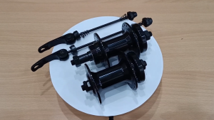 32/36 Holes Hub for Mountain Bike Mountain Bike Bearing Flower-Drum Spinning Flywheel 2 Quick Release Flower-Drum Brake Bearing Hub Part Aluminum Alloy Black