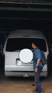 ( ราคาต่อ1คู่ ) โช๊คฝาท้าย TOYOTA COMMUTER HIACE VENTURY 2005-2019 สีแดง/ดำ 90 องศา ความสูงเดิม / เปิดสูง Hรองรับน้ำหนักได้ 130กก.