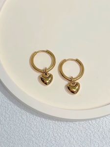 916 Saudi Gold Pawnable Small Peach Heart Ear Buckle Korean Design Fashion Metal Wind Earrings