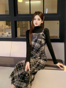 French Plaid Sling Dress Womens Fall and Winter 2024 New Long Dress Small Classic Style Korean Style Wear Suit